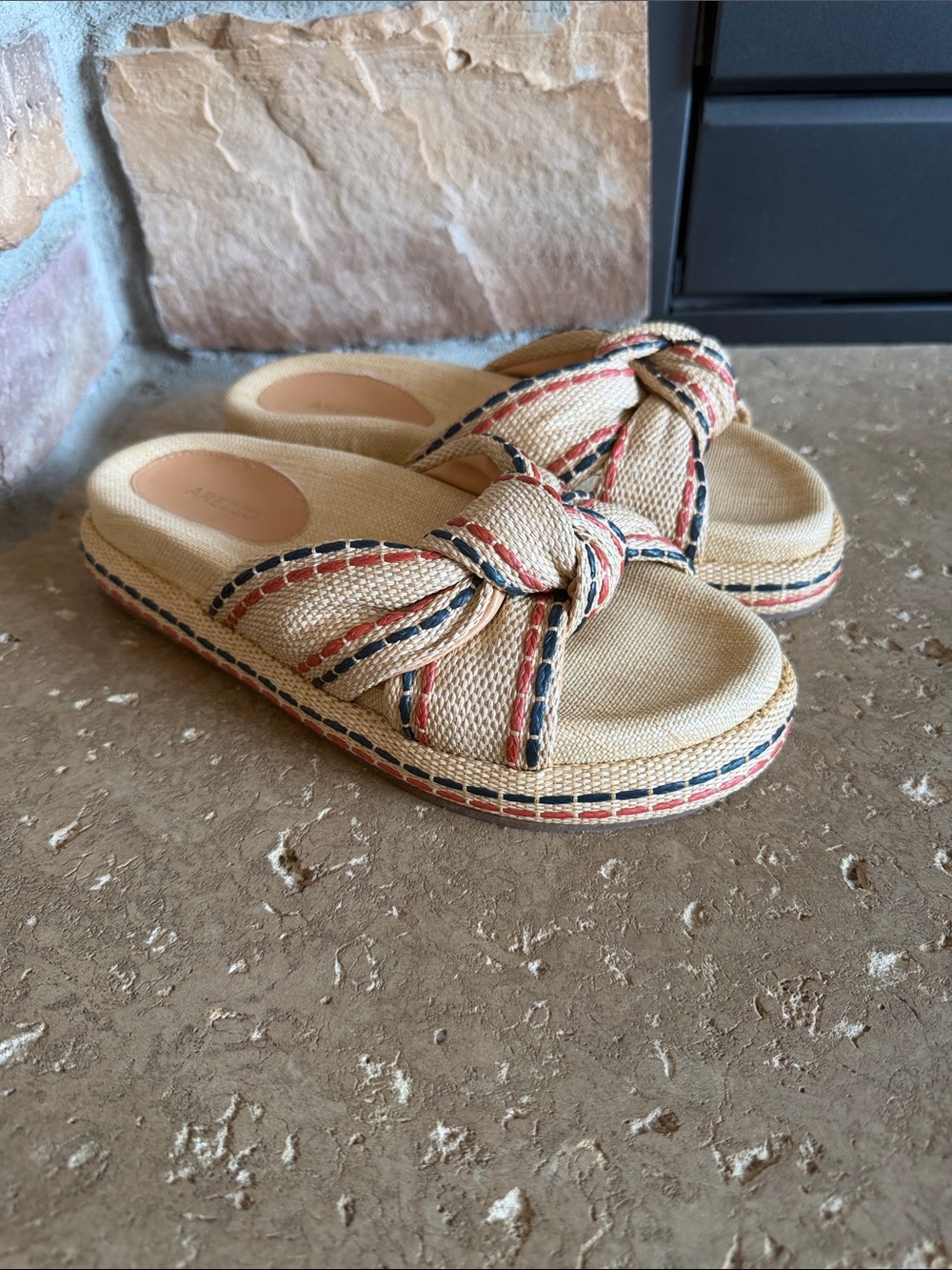 Arezzo Reagan Flat Sandals made in Brazil women sz 8
